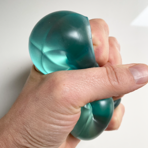 SQUEEZE SUGAR BALL